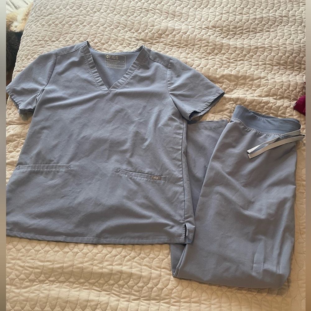 Figs Scrub Set